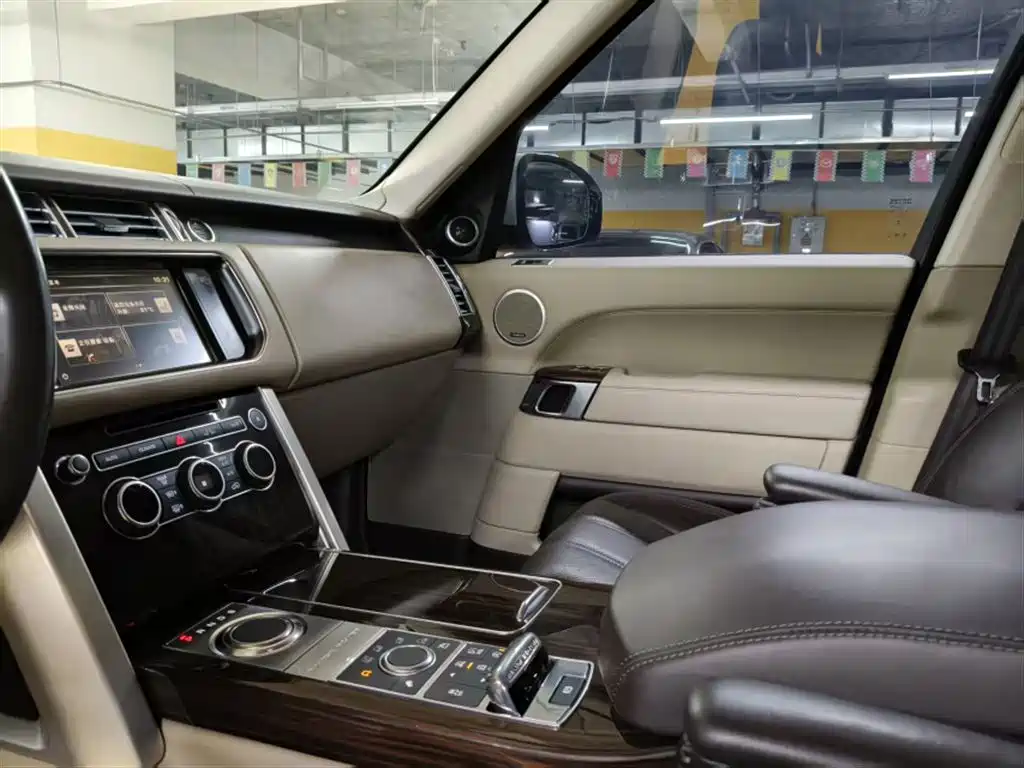 Land Rover Range Rover 2017 3.0 SC V6 Vogue фото 6