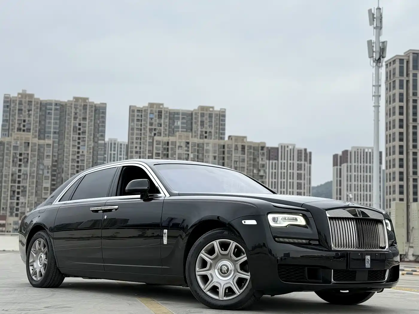 Rolls-Royce Ghost 2018 2018 6.6T Long Wheelbase Edition
