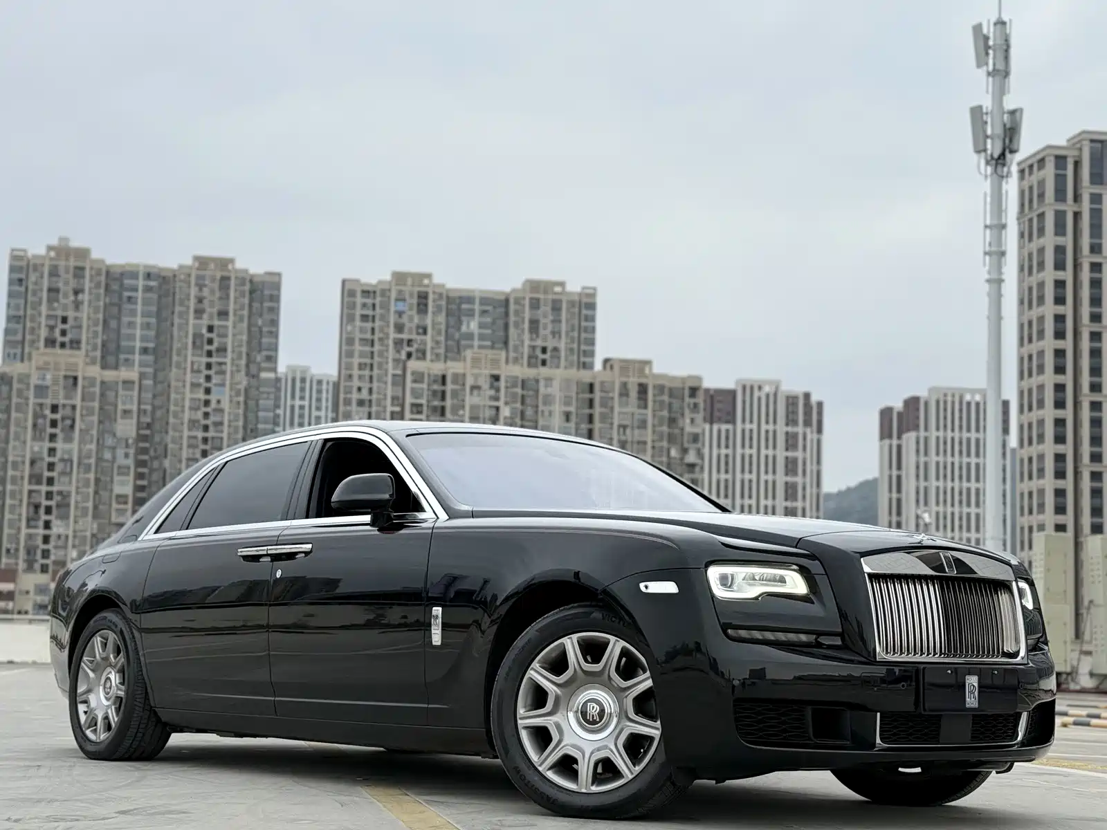 Фото 3 - Rolls-Royce Ghost