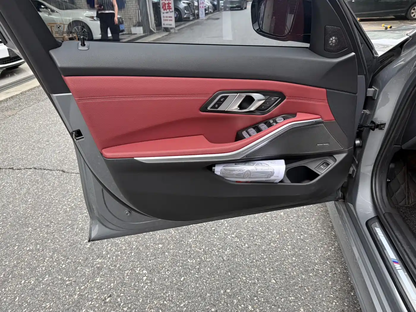 BMW 3 Series 2023 325Li M Sport Black Night Package фото 11