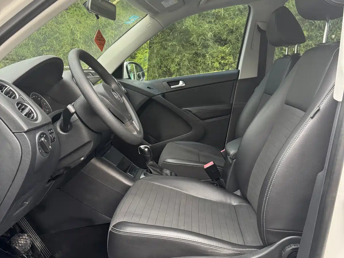 Фото 4 - Volkswagen Tiguan