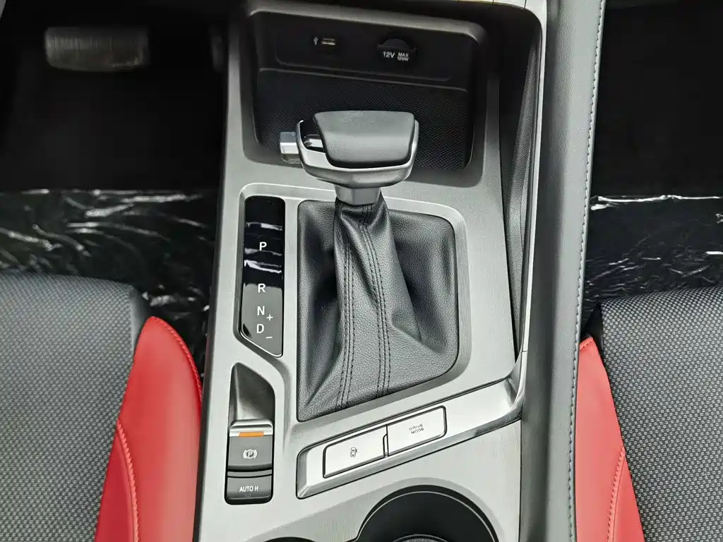 Changan CS35 PLUS 2024 2023 Enjoyment Edition 1.4T DCT Luxury