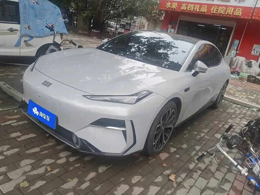2025 Geely Galaxy Galaxy E8