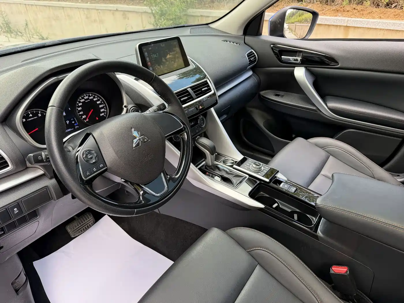 Mitsubishi Eclipse Cross 2021 2021 1.5T CVT 2WD Dream Edition