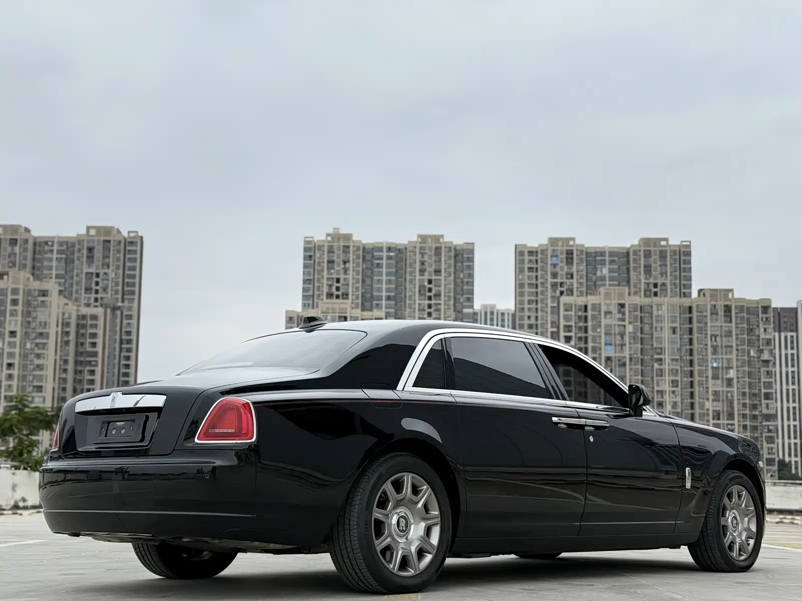 Фото 12 - Rolls-Royce Ghost