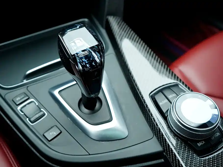 BMW 3 Series GT 2017 320i Fashion фото 24