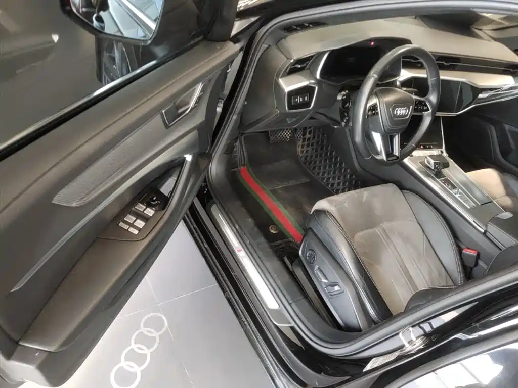 Audi A6L 2023 40 TFSI Luxury Dynamic фото 23