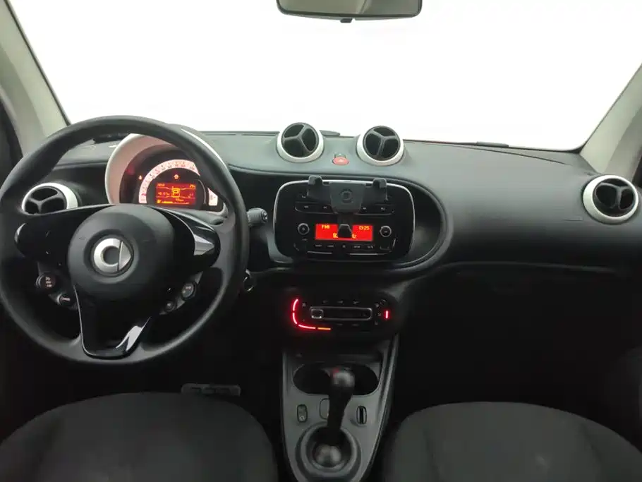 smart fortwo 2018 2018 1.0L 52kW Hardtop Agile Edition China V