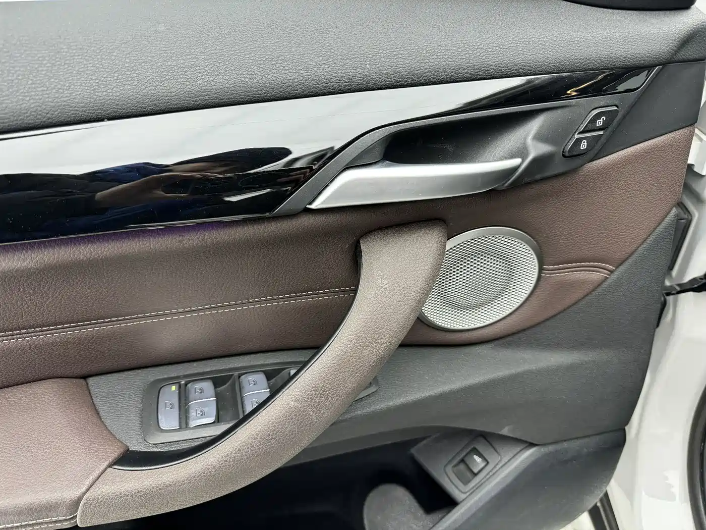 BMW X1 2022 sDrive20Li Fashion фото 7