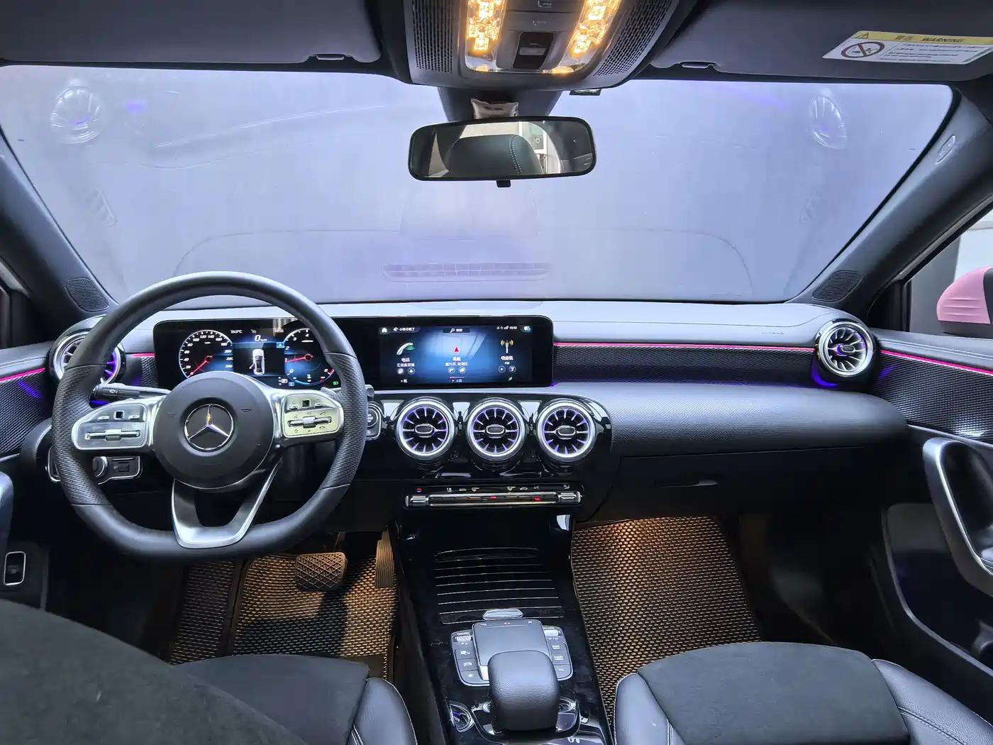 Mercedes-Benz A-Class 2022 Facelift III A 200 L Sport Sedan Fashion фото 9