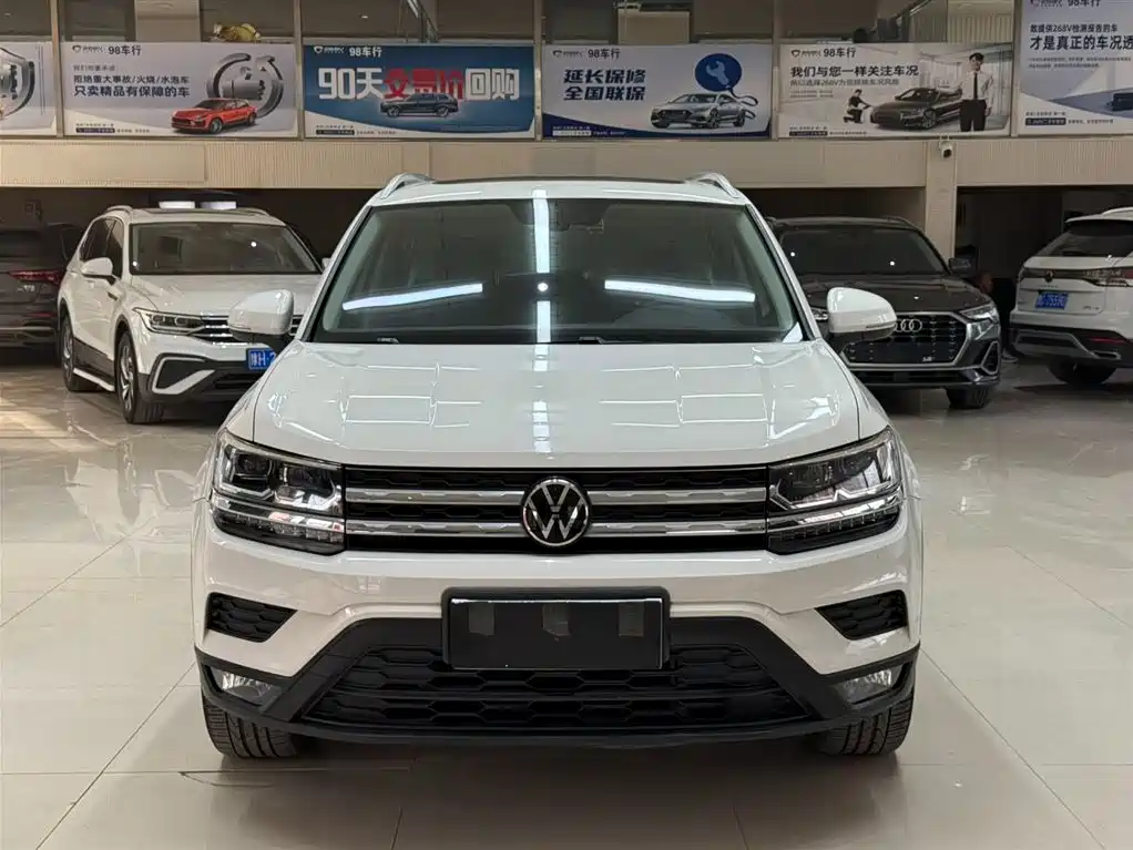 Volkswagen Tharu 2022 280TSI FWD Luxury Edition фото 2