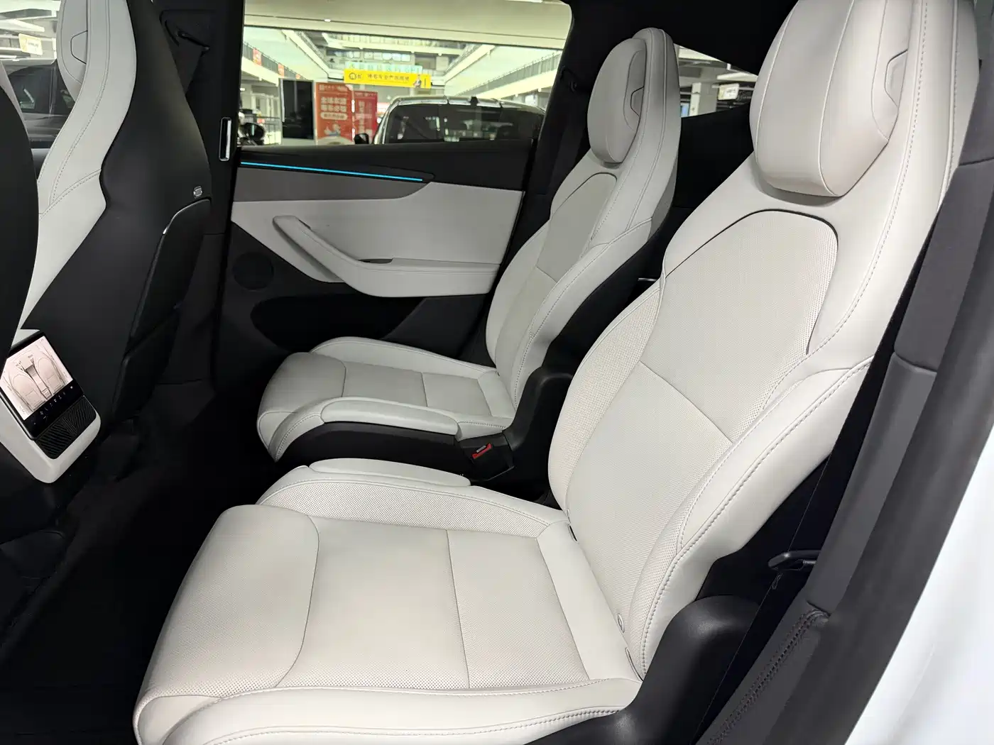 Tesla Model Y L 2026 2025 Facelift Long Range AWD