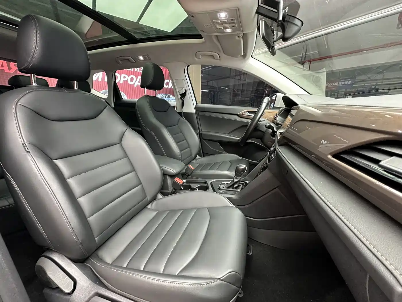 Volkswagen Tharu 2021 280TSI 2WD Luxury Plus фото 21