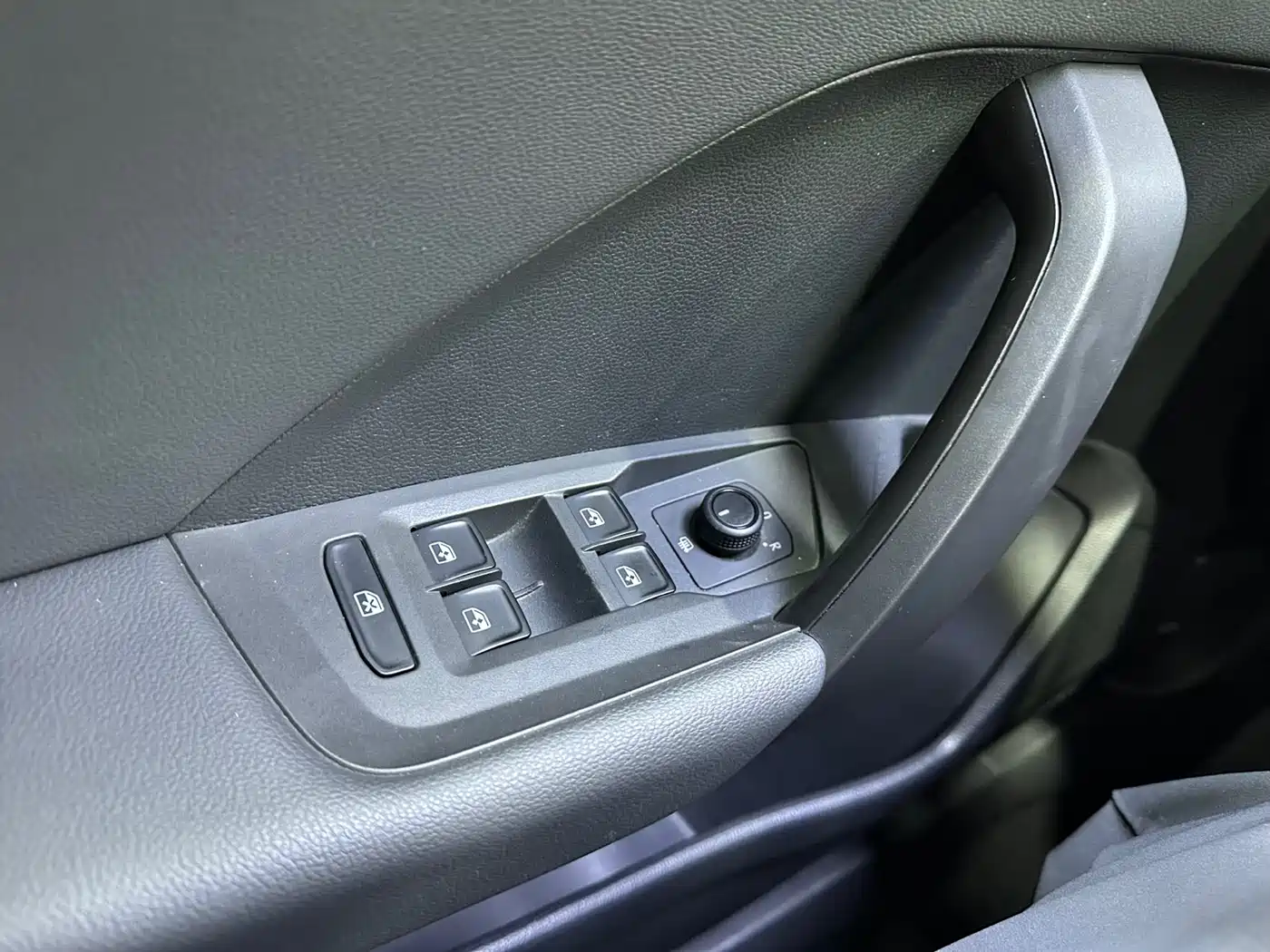 Volkswagen Tharu 2021 280TSI 2WD Luxury Plus фото 14