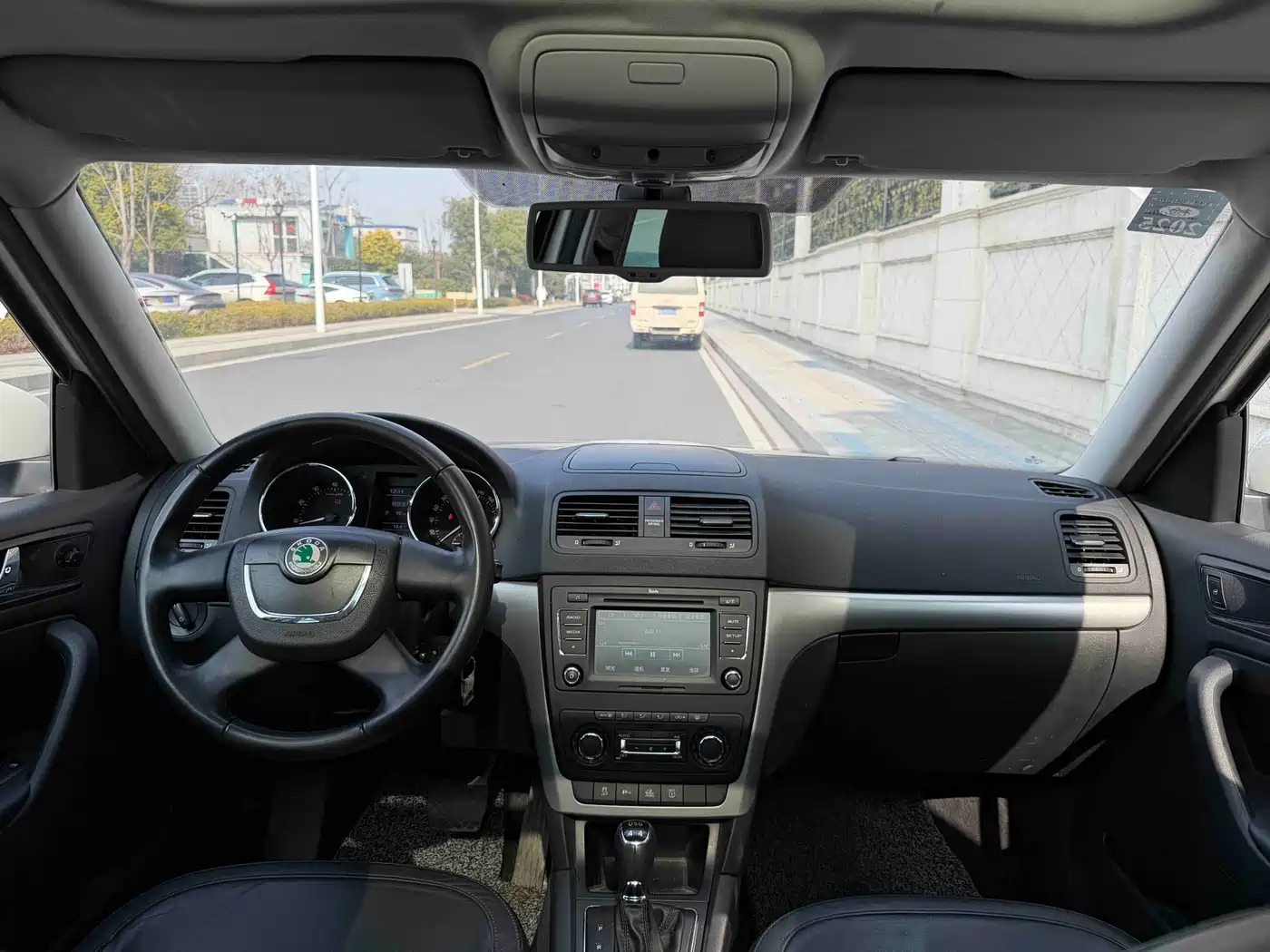Škoda Yeti (Import) 2013 1.8T DSG Premium Edition фото 10