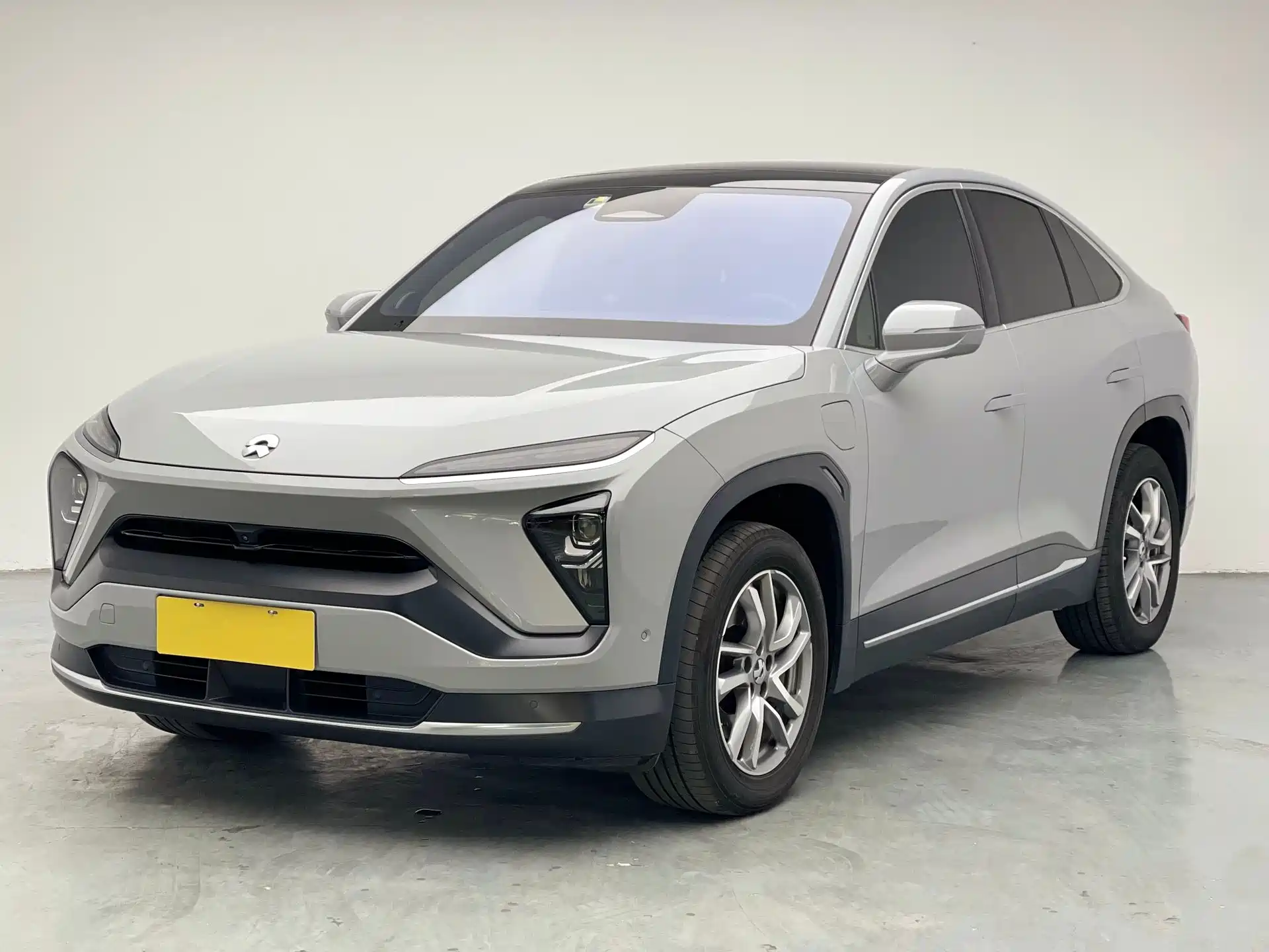 Фото 1 - NIO EC6