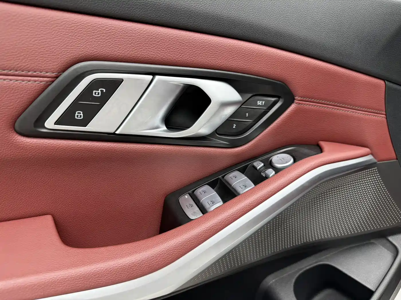 BMW 3 Series 2023 320Li M Sport Package фото 10