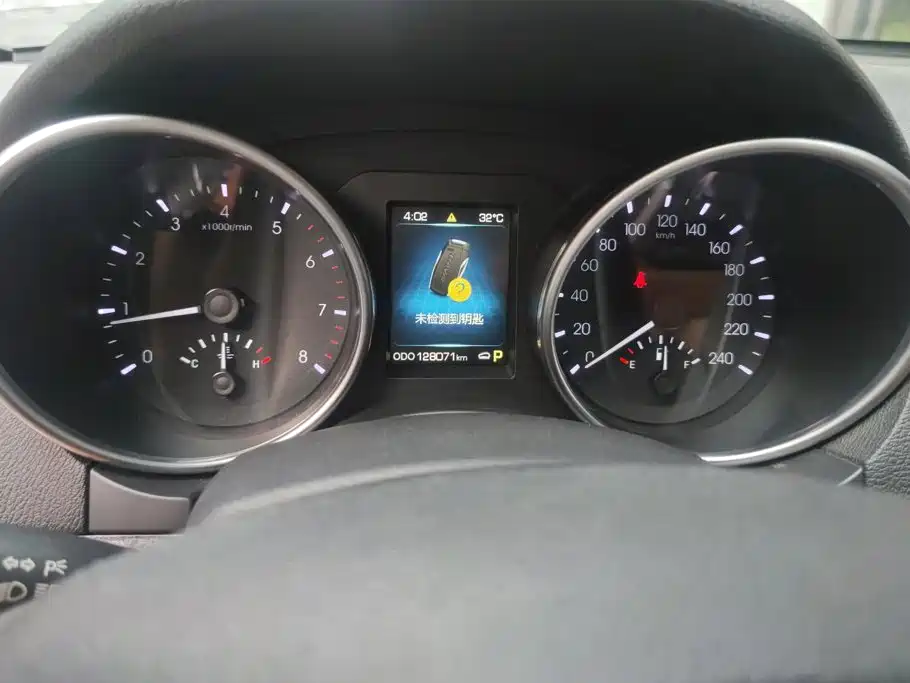 Haval H8 2015 2015 2.0T 4WD Premium Edition