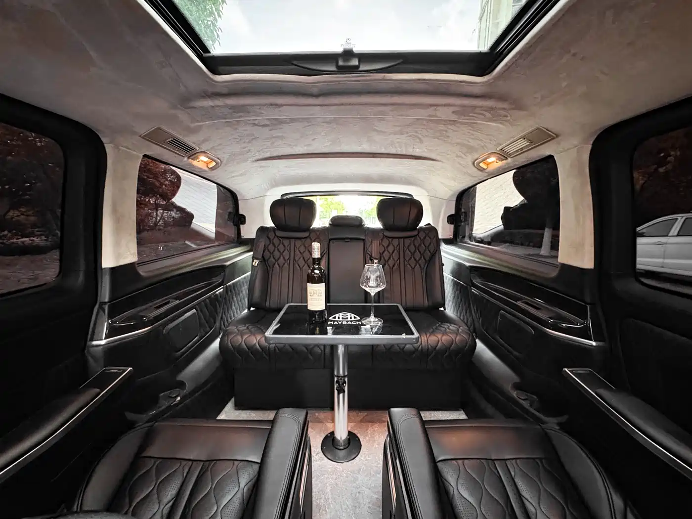 Mercedes-Benz V-Class 2018 V 260 L Premium Long Version China V фото 31