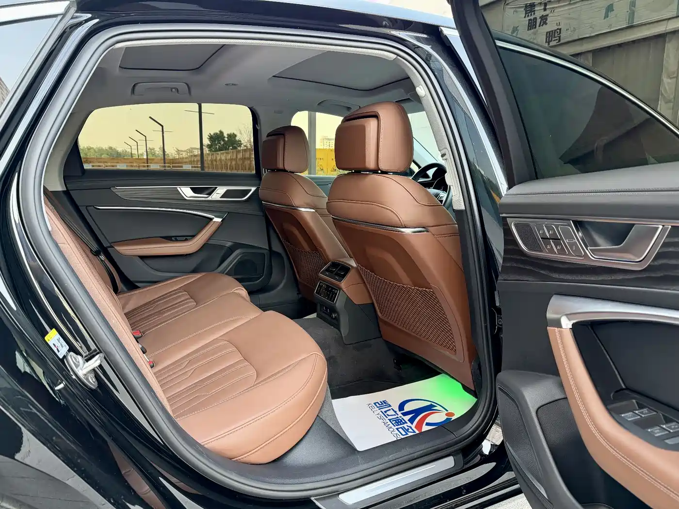 Audi A6L 2024 45 TFSI quattro Exclusive Elegance фото 12
