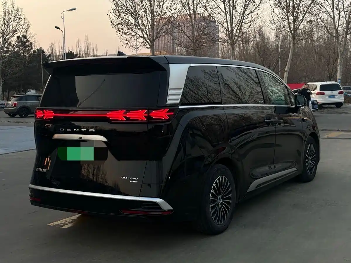 Denza D9 2025 Model DM-i Smart Drive Edition 1020 AWD Flagship фото 5