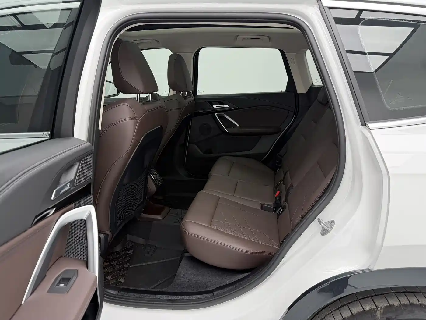 BMW X1 2023 sDrive20Li X Design Package фото 10