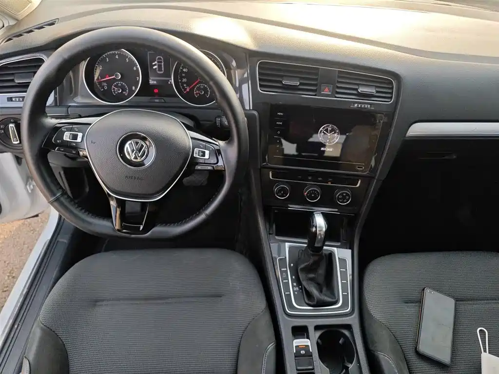 Volkswagen Golf 2018 230TSI Automatic Comfort фото 7