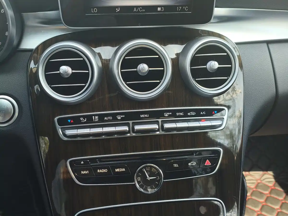 Mercedes-Benz C-Class 2015 C 180 L фото 11