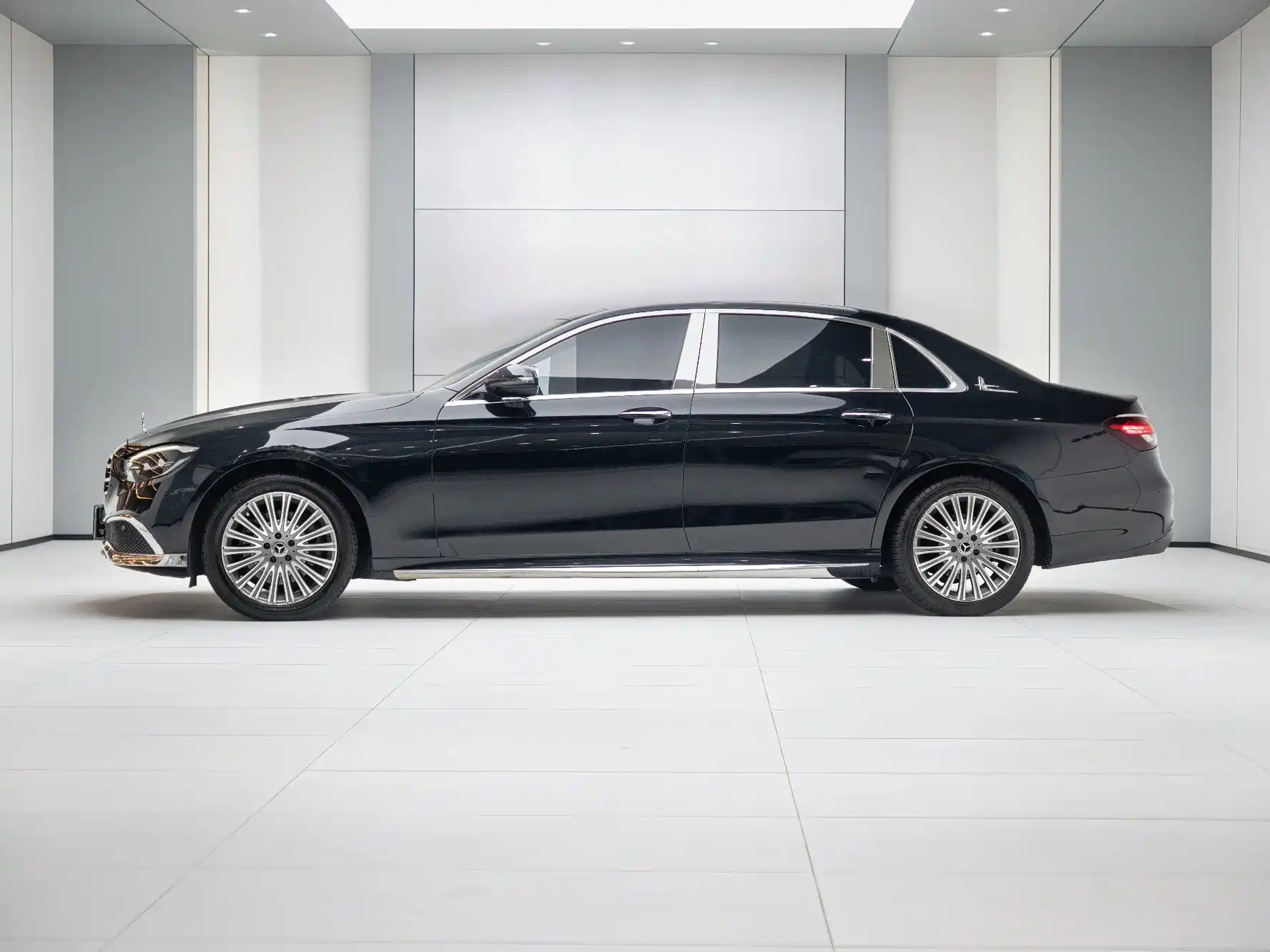 Фото 6 - Mercedes-Benz E-Class