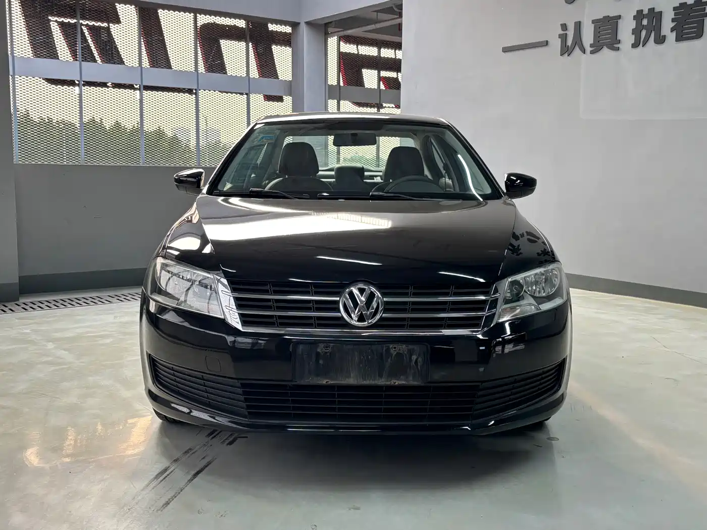 Volkswagen Lavida 2013 Facelift Classic 1.6L Automatic Trend фото 2
