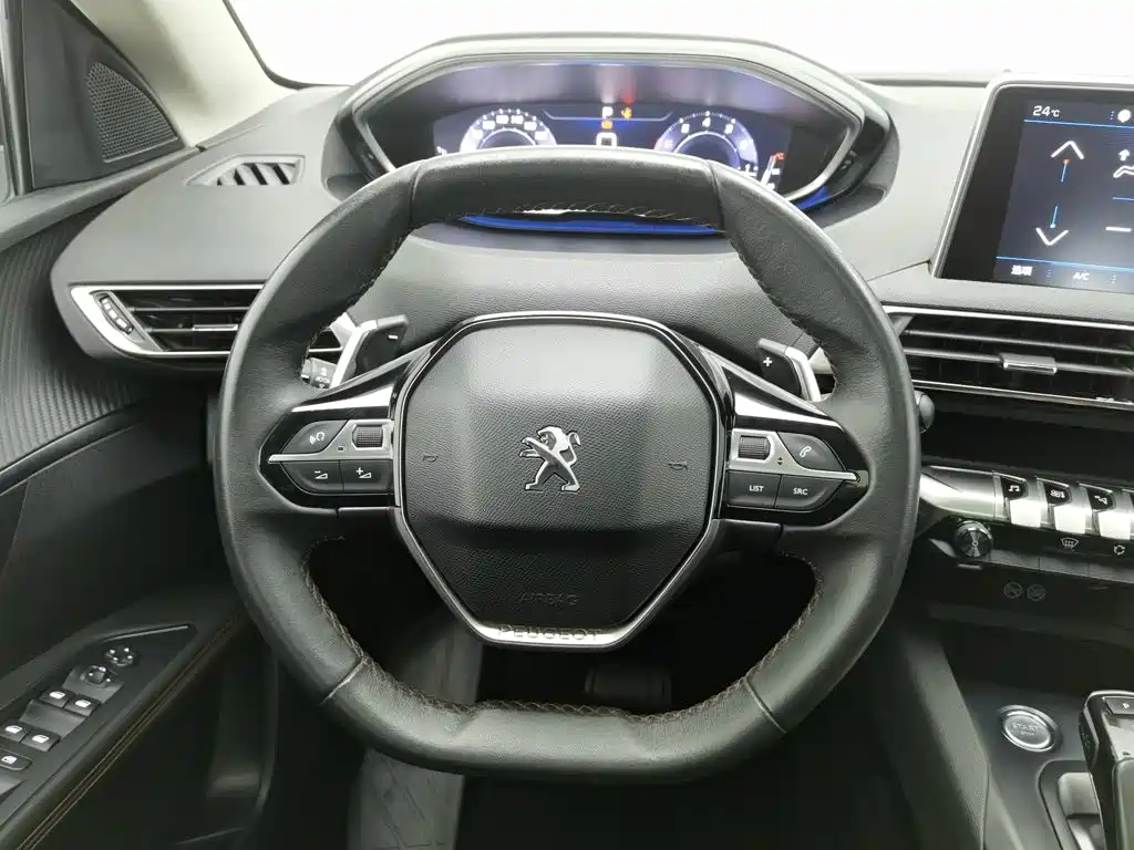 Фото 11 - Peugeot 4008
