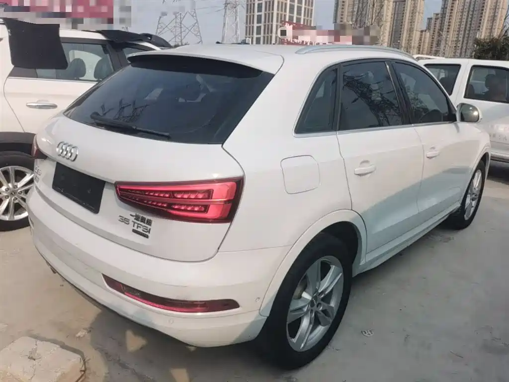 Audi Q3 2016 35 TFSI quattro All-Wheel Drive Fashion Edition фото 7