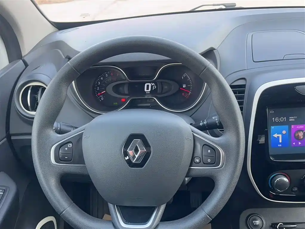 Renault Captur 2019 2018 TCe190 Urban Style
