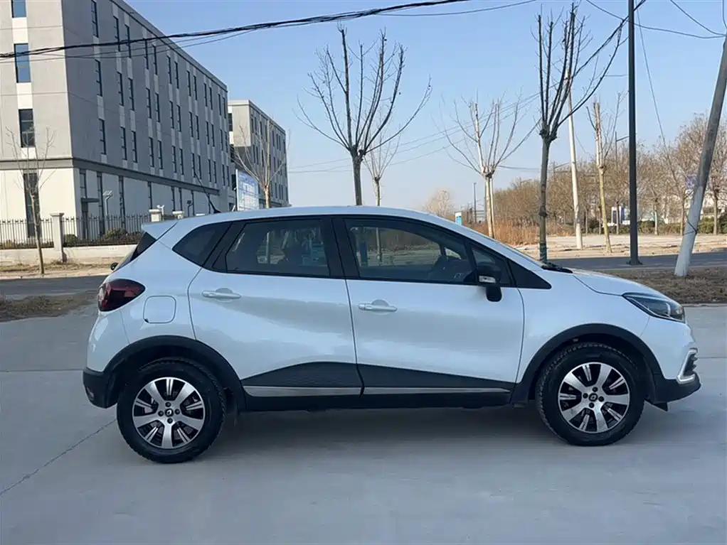 Renault Captur 2019 2018 TCe190 Urban Style