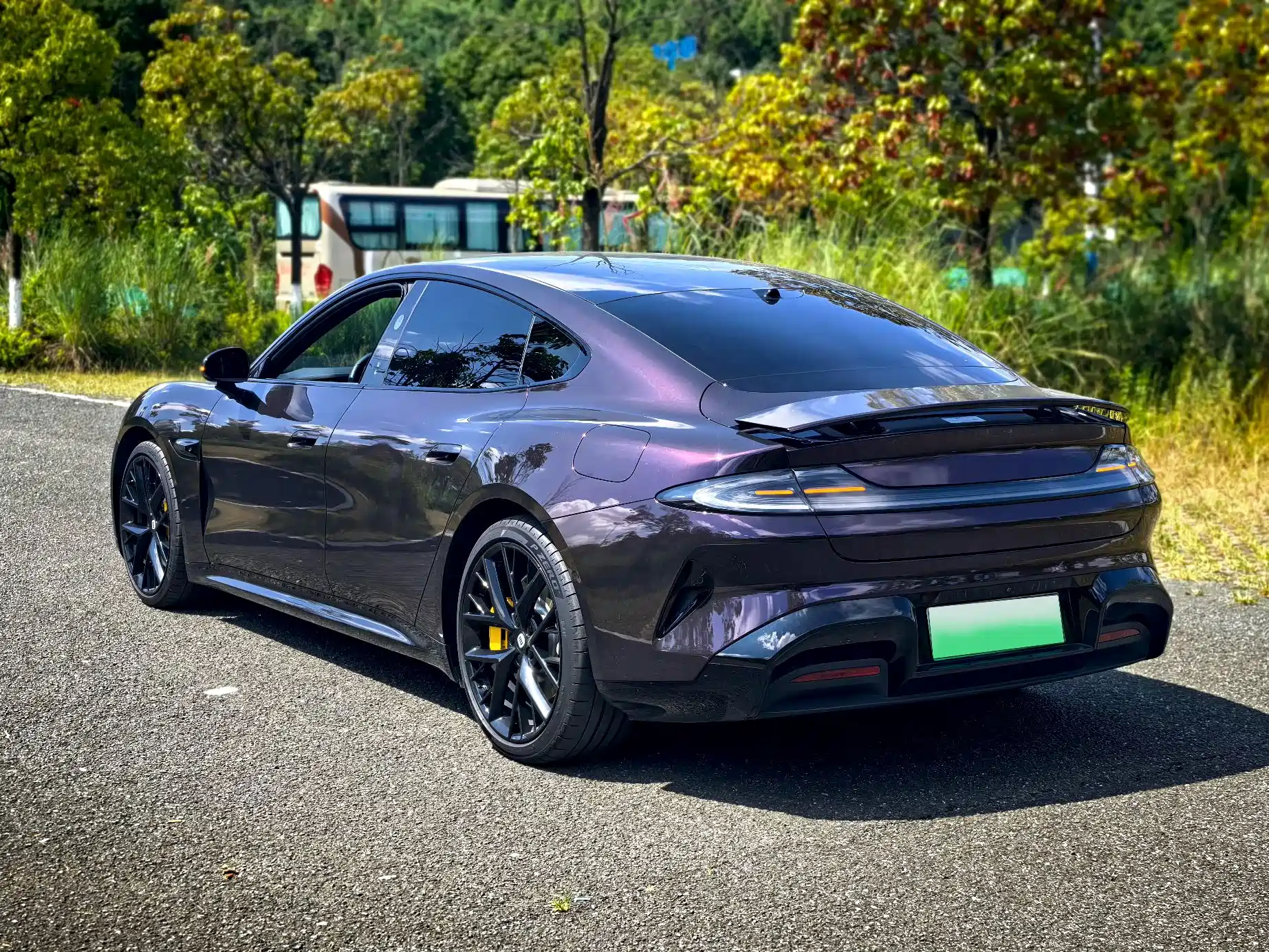 Фото 14 - Xiaomi SU7