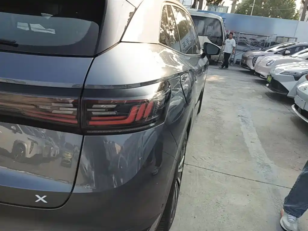 Volkswagen ID.4 X 2023 Ultimate Smart Long Range Edition фото 8