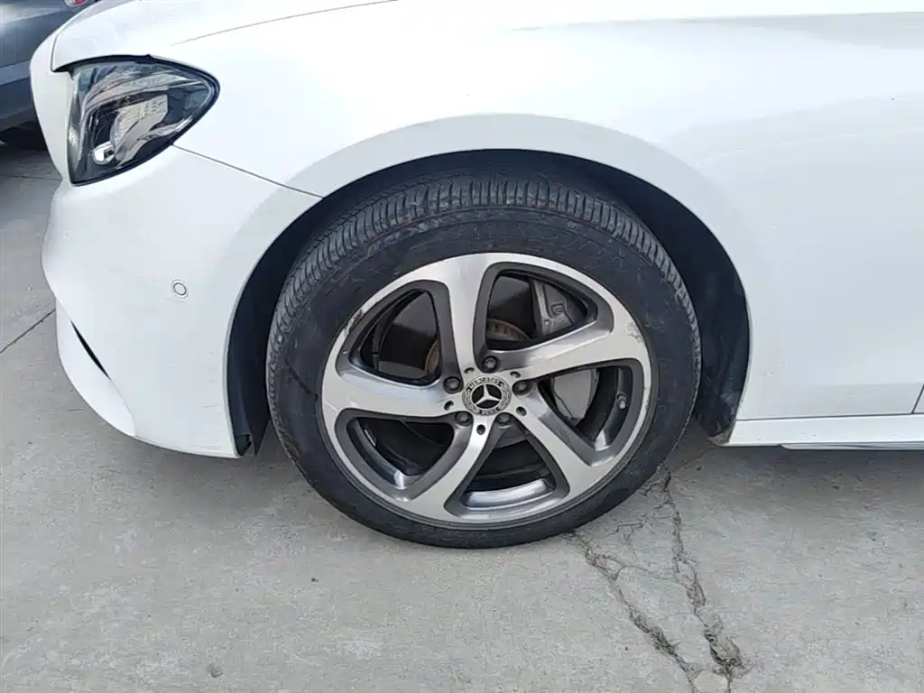 Mercedes-Benz E-Class 2019 Facelift E 300 L Sport Luxury фото 23