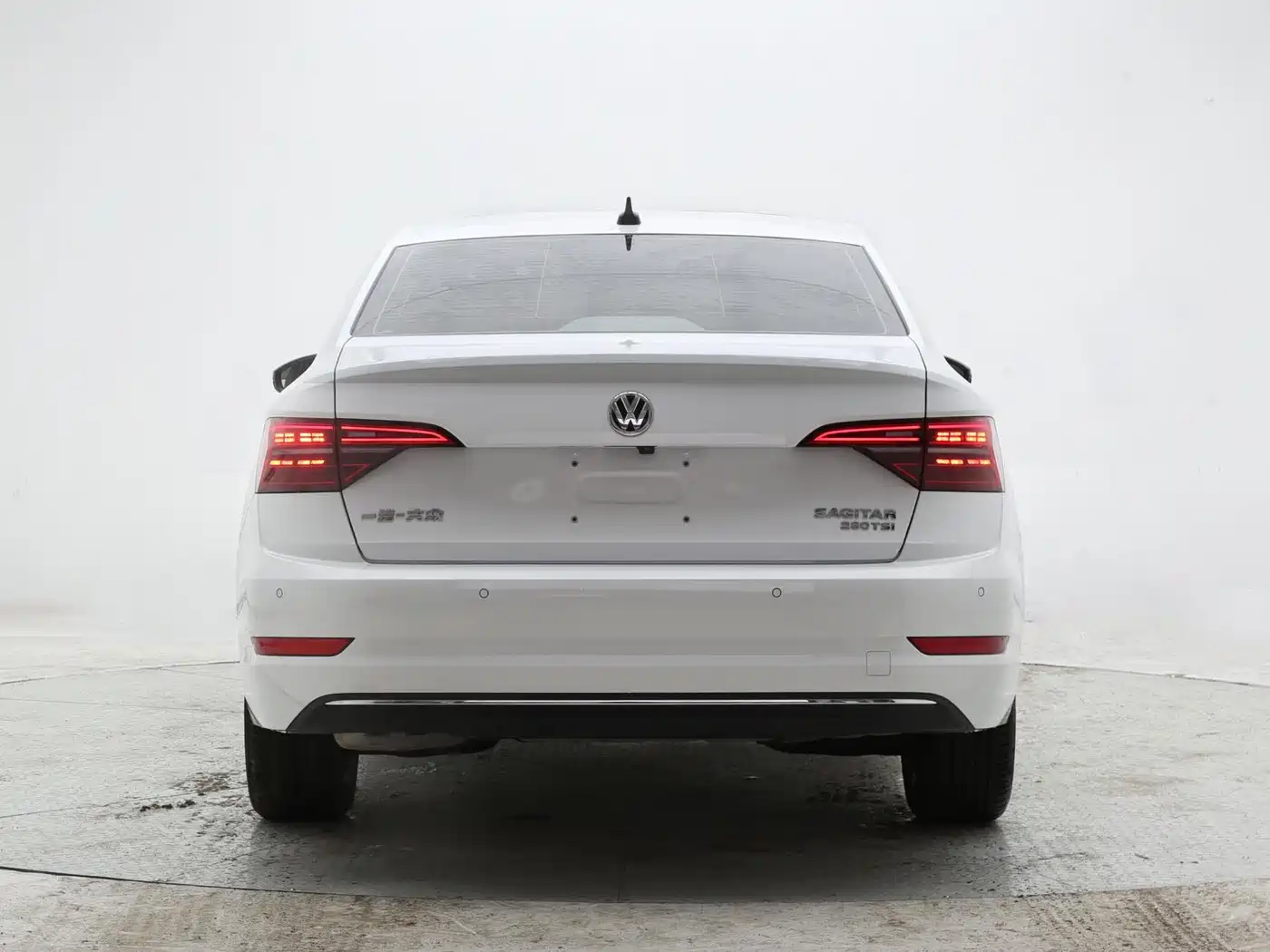 Volkswagen Sagitar 2022 280TSI DSG Surpassing Edition фото 5