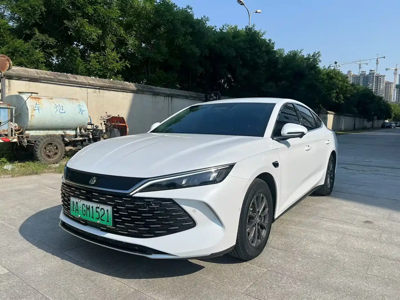 BYD Qin L 2025 DM-i Smart Drive Edition 80KM Leading