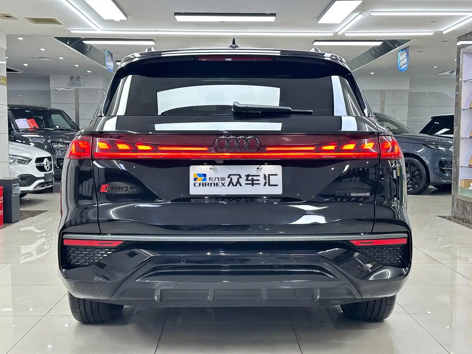 Photo 5 - Audi Q6