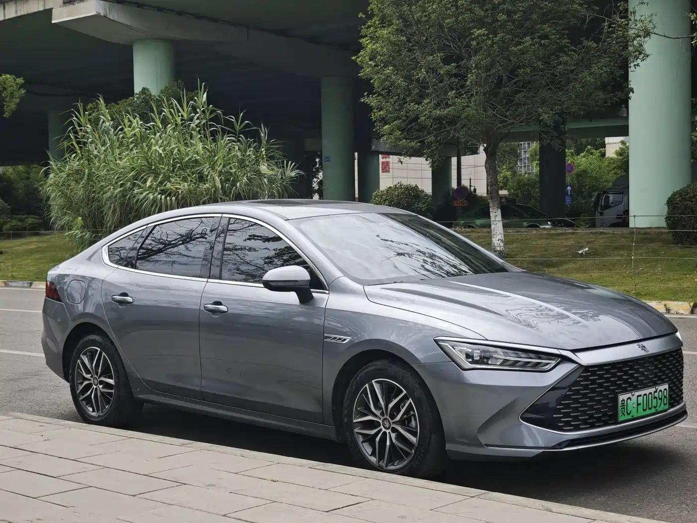 BYD Qin PLUS 2021 DM-i 55KM Flagship фото 3