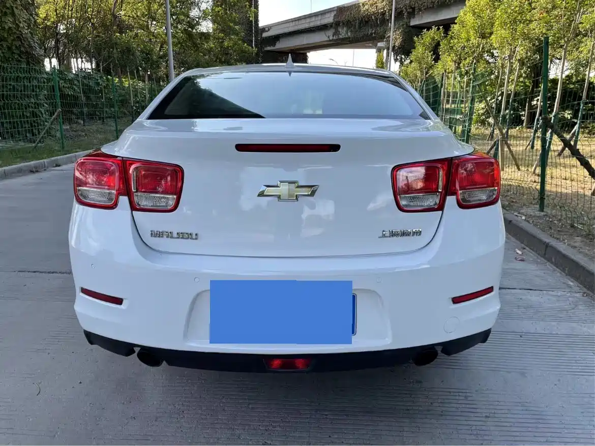 Chevrolet Malibu 2014 2.0L Automatic Luxury фото 9