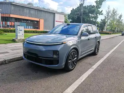 Li Auto L8