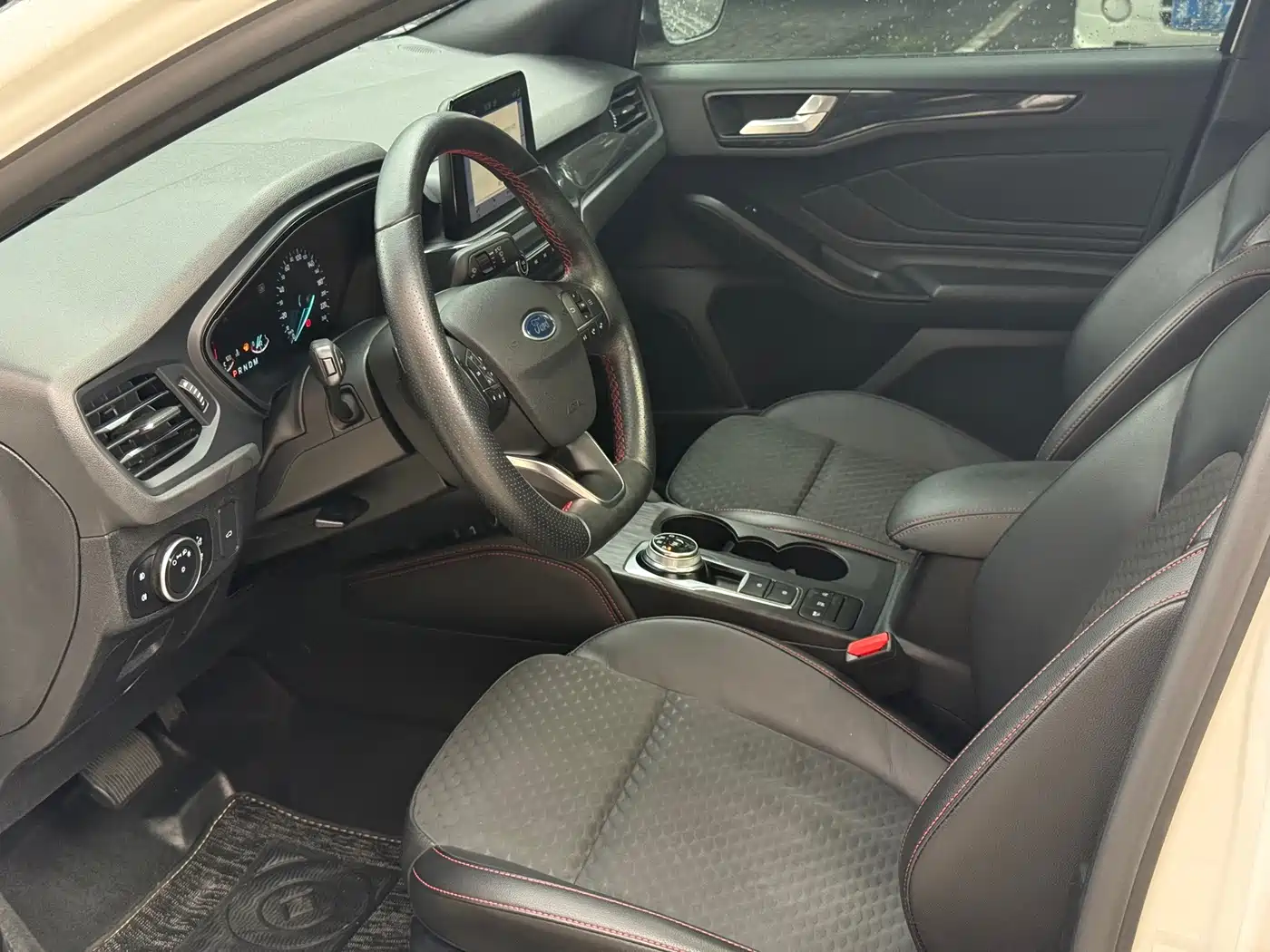 Photo 3 - Ford Focus