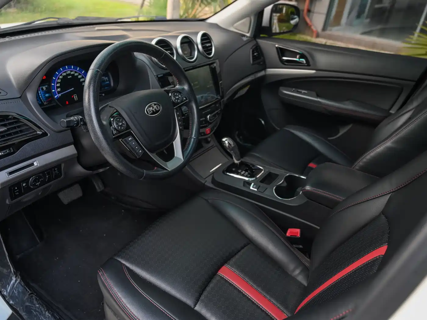 BYD S7 2015 2.0T Automatic Premium фото 5