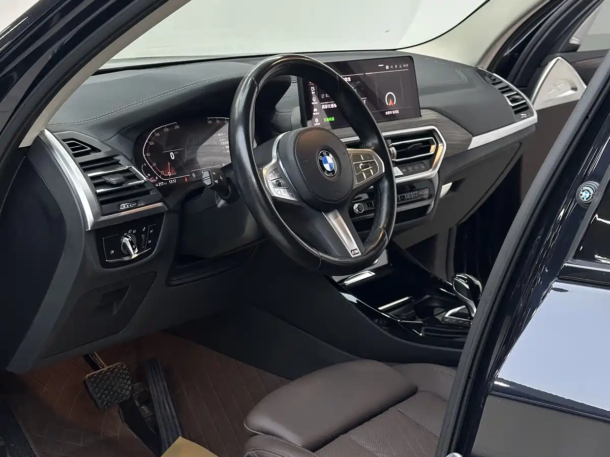 BMW X3 2023 Facelift xDrive30i Leading M Night Package фото 9