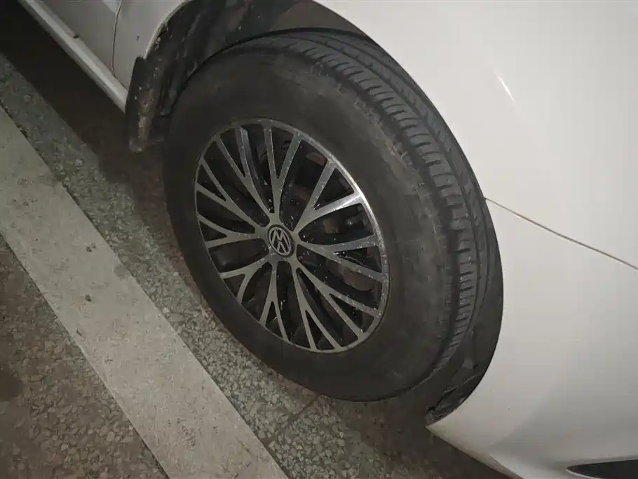 Volkswagen Polo 2018 1.5L Auto Safe Drive фото 6