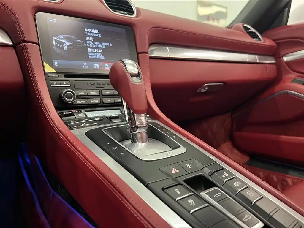 Porsche 718 2022 Boxster 2.0T фото 16