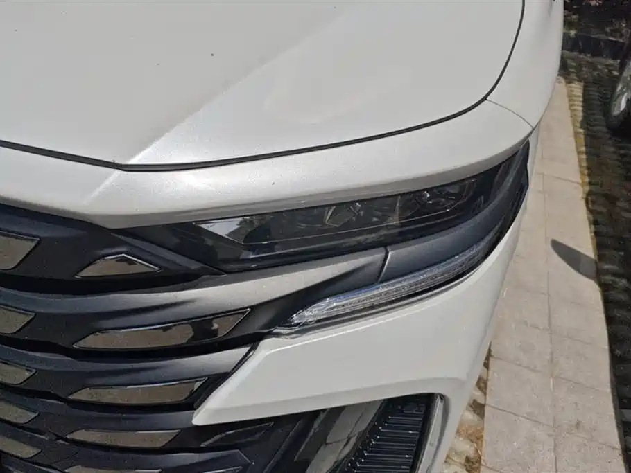 Toyota Vellfire 2024 Crown Hybrid 2.5L Premium Edition фото 5