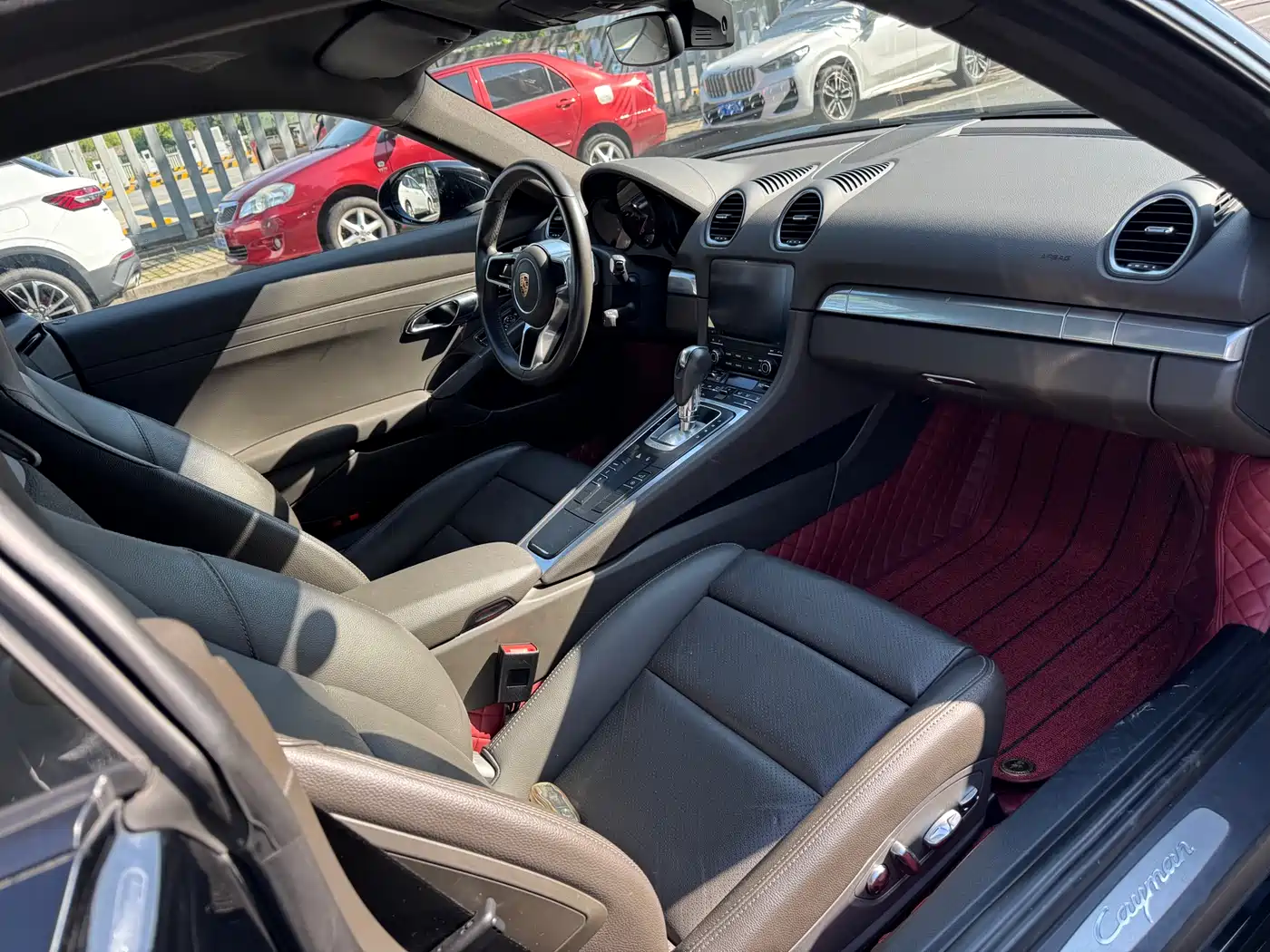 Porsche 718 2018 Cayman 2.0T фото 9